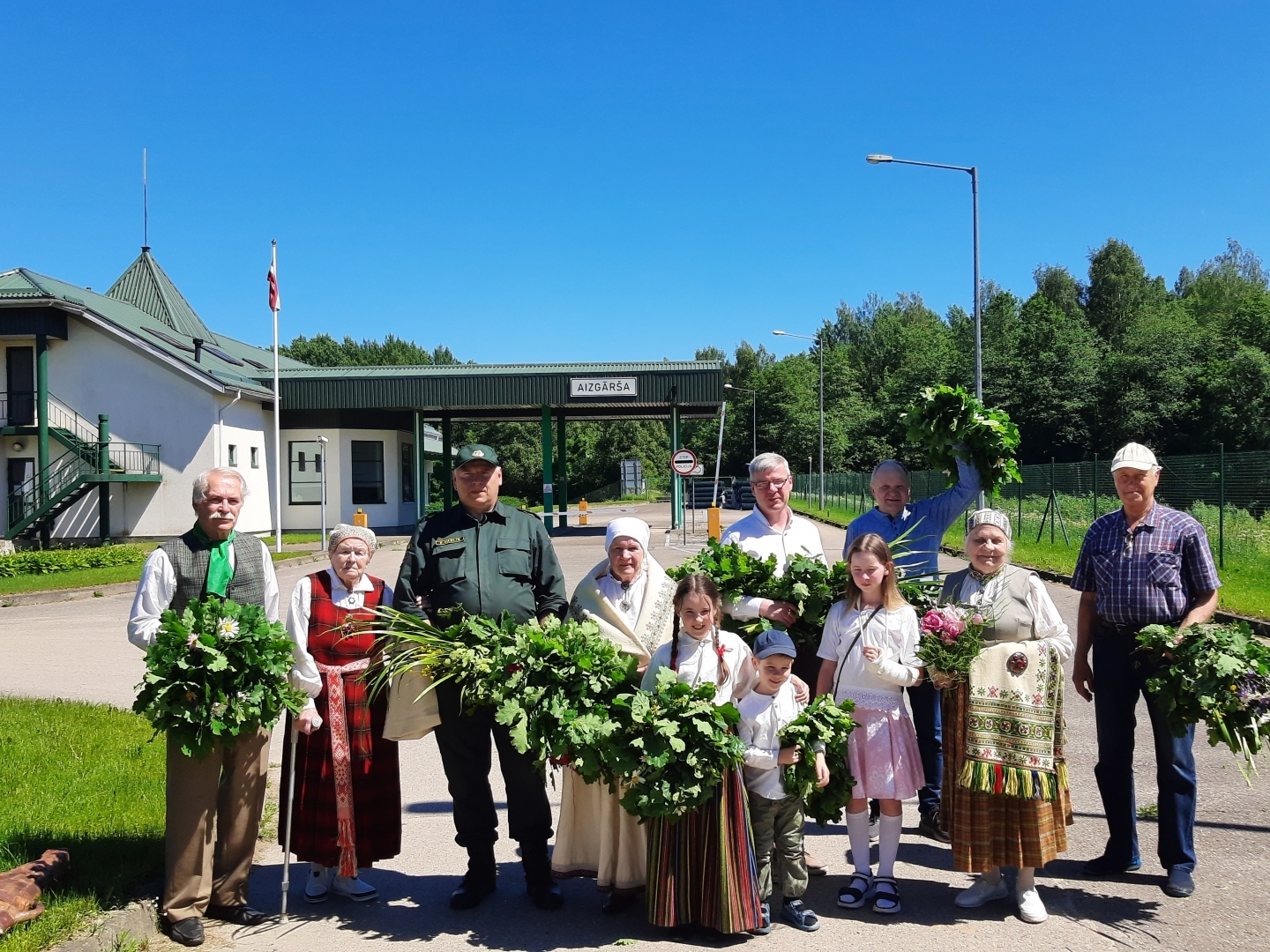 FOTO: Masļenku piemiņas pasākuma dalībnieki Ludzā