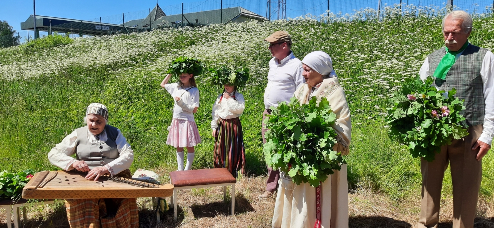 FOTO: Masļenku piemiņas pasākuma dalībnieki Ludzā