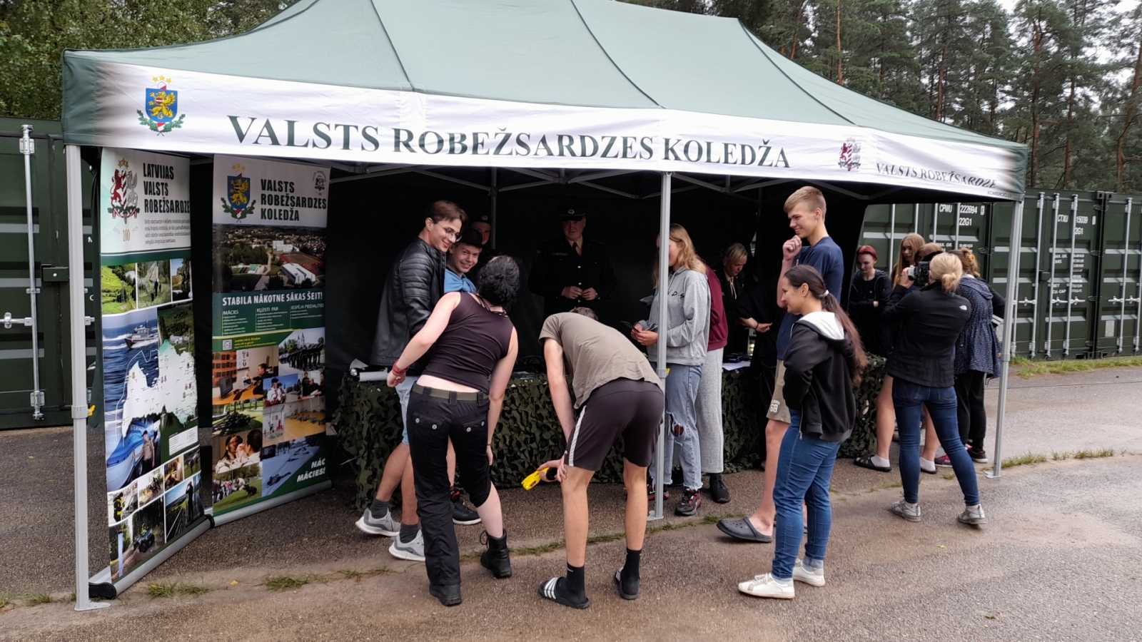 Informatīvais pasākums Valsts aizsardzības mācības vasaras nometnē Alūksnē