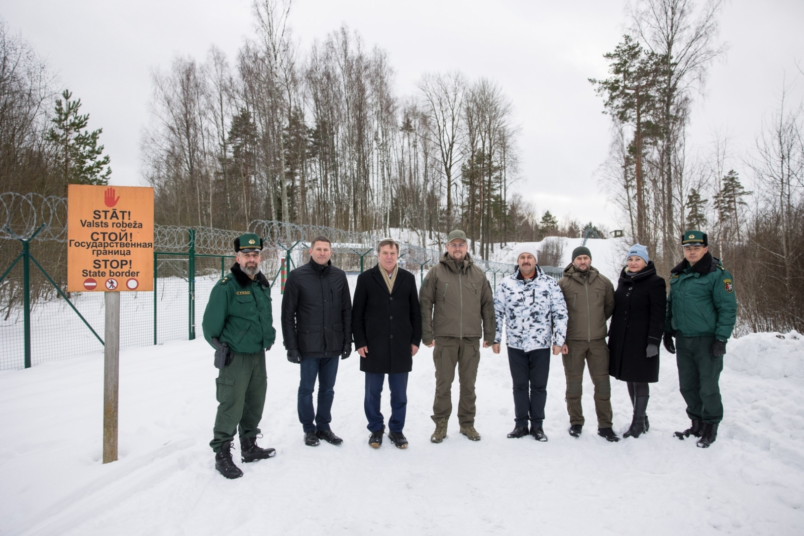 Valsts robežsardzes priekšnieks kopā ar Iekšlietu ministru apmeklē valsts robežu