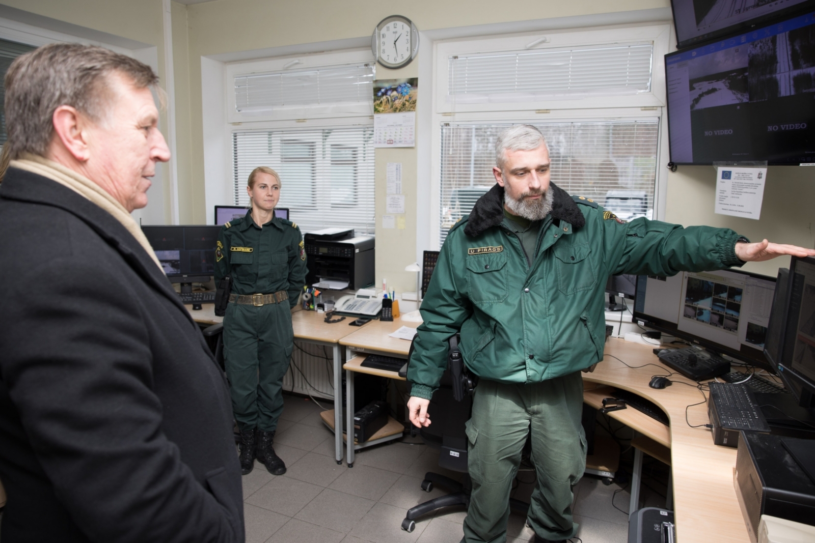 Valsts robežsardzes priekšnieks kopā ar Iekšlietu ministru apmeklē valsts robežu