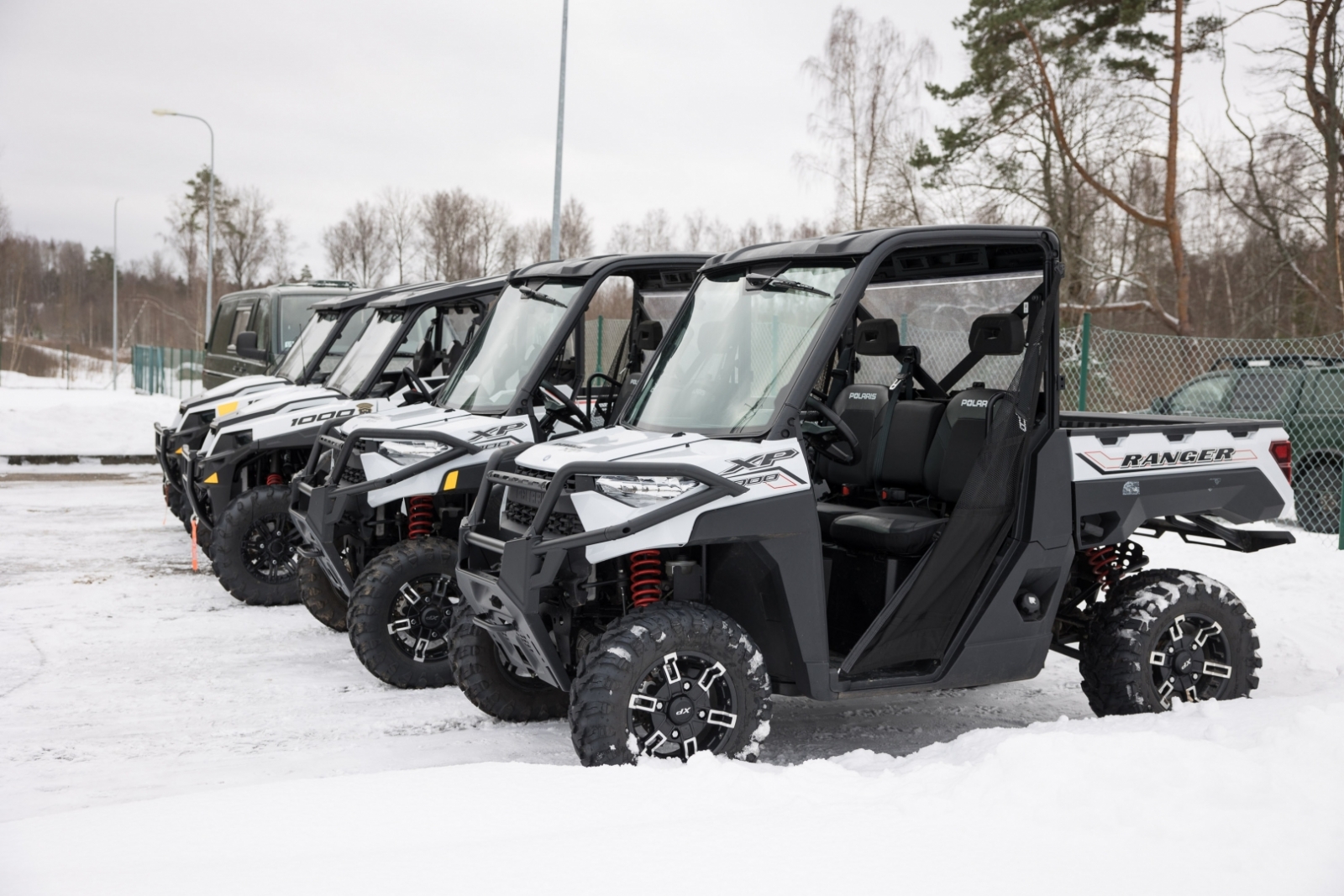 Valsts robežsardzes priekšnieks kopā ar Iekšlietu ministru apmeklē valsts robežu
