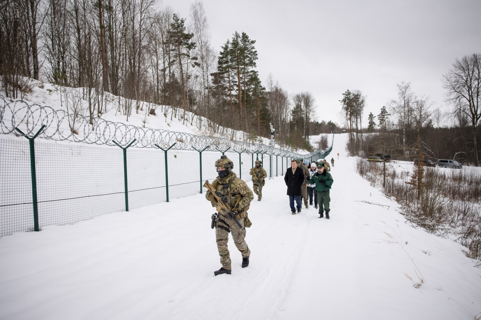 Valsts robežsardzes priekšnieks kopā ar Iekšlietu ministru apmeklē valsts robežu