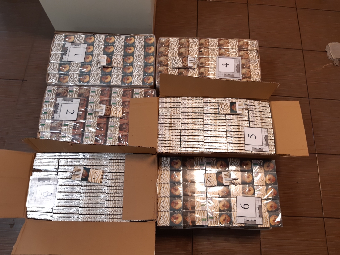 Robežsargi izņem 60 000 kontrabandas cigarešu