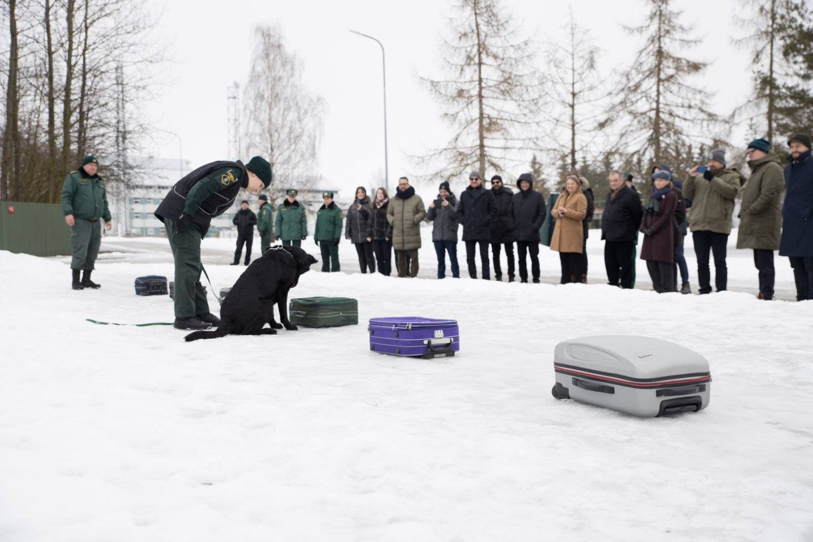 FOTO: Ārvalstu pārstāvniecību delegācijas apmeklē Valsts robežsardzi