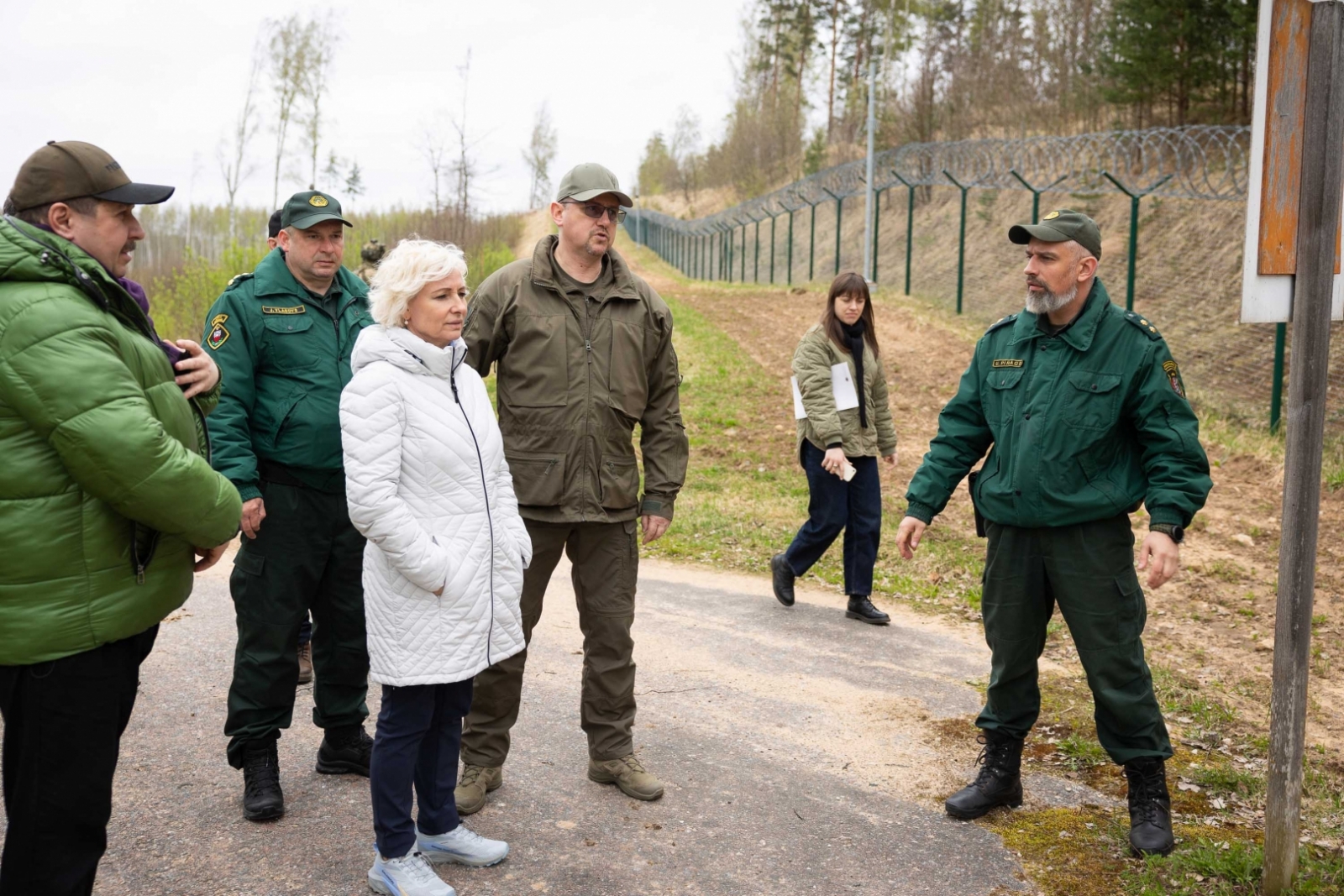 FOTO: Saeimas priekšsēdētāja apmeklē robežu