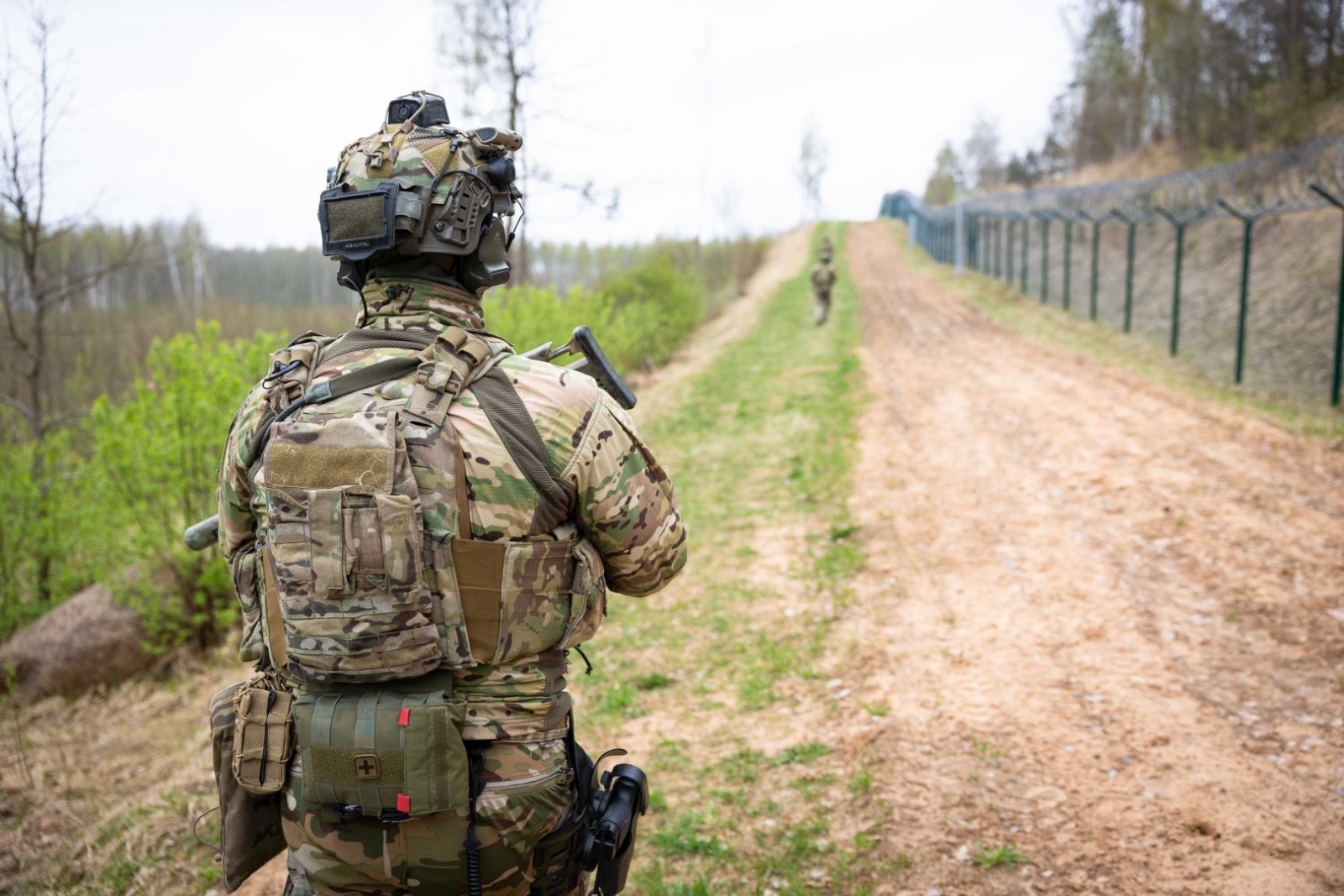 FOTO: Saeimas priekšsēdētāja apmeklē robežu