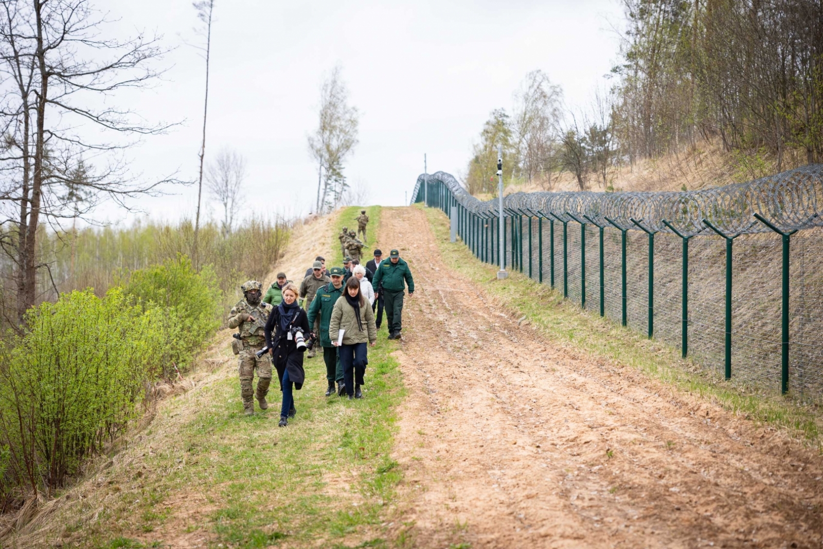 FOTO: Saeimas priekšsēdētāja apmeklē robežu