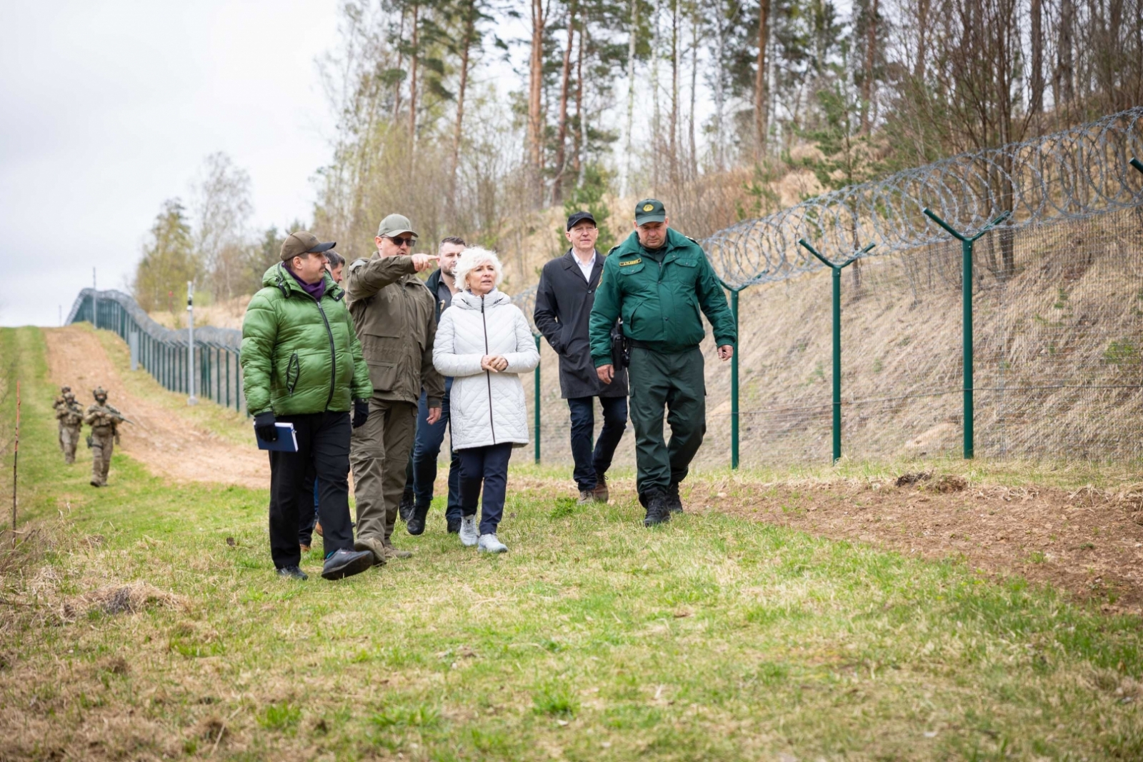 FOTO: Saeimas priekšsēdētāja apmeklē robežu