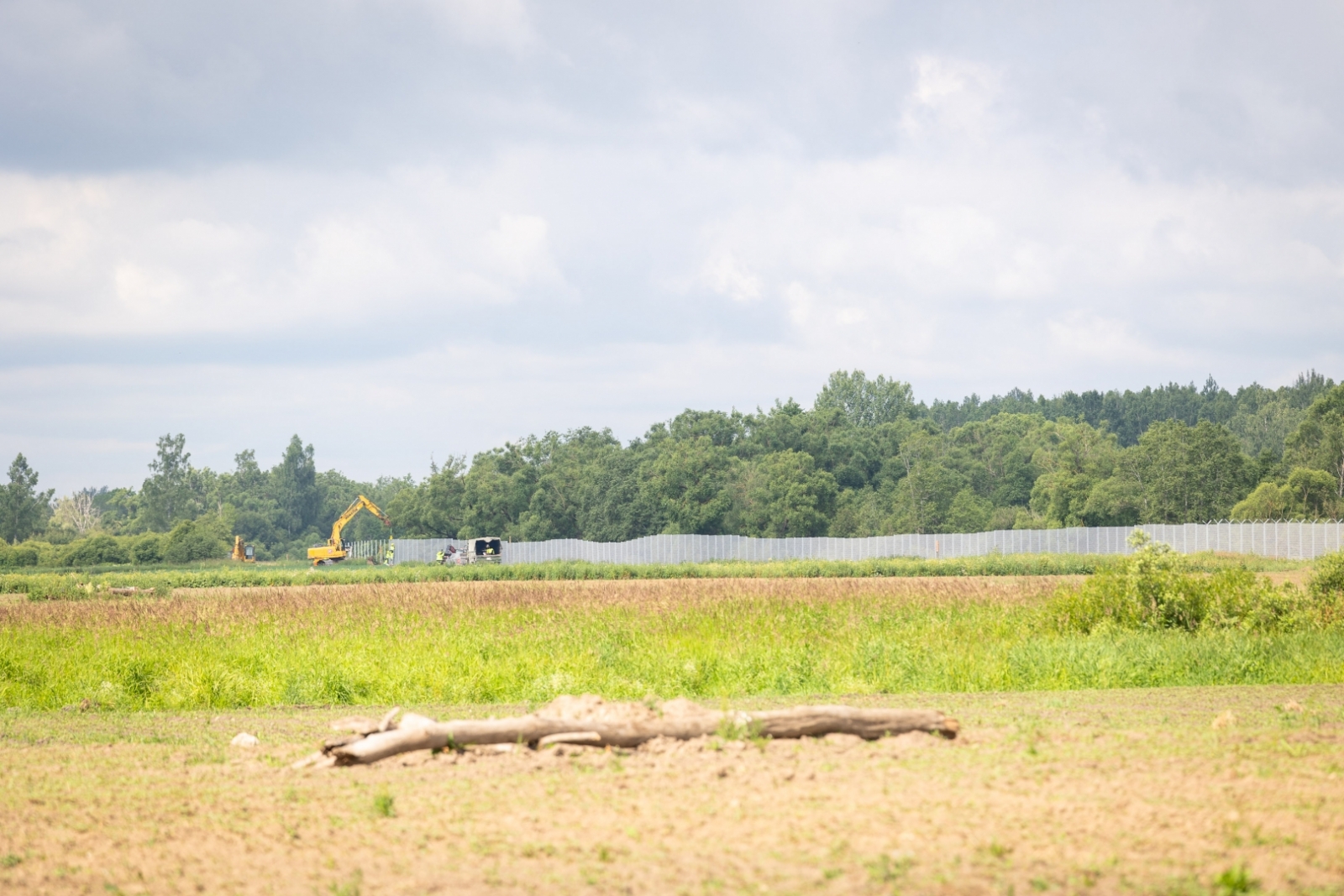 FOTO:  Valsts prezidents Edgars Rinkēvičs apmeklē Latvijas austrumu robežu 