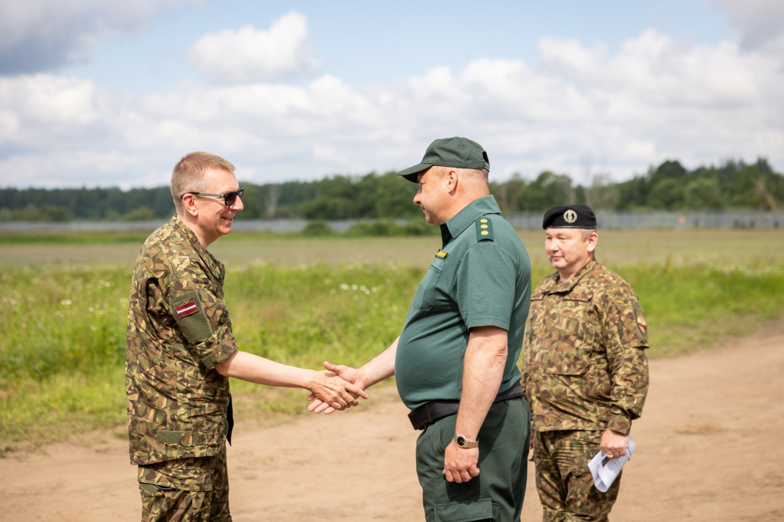 FOTO:  Valsts prezidents Edgars Rinkēvičs apmeklē Latvijas austrumu robežu 