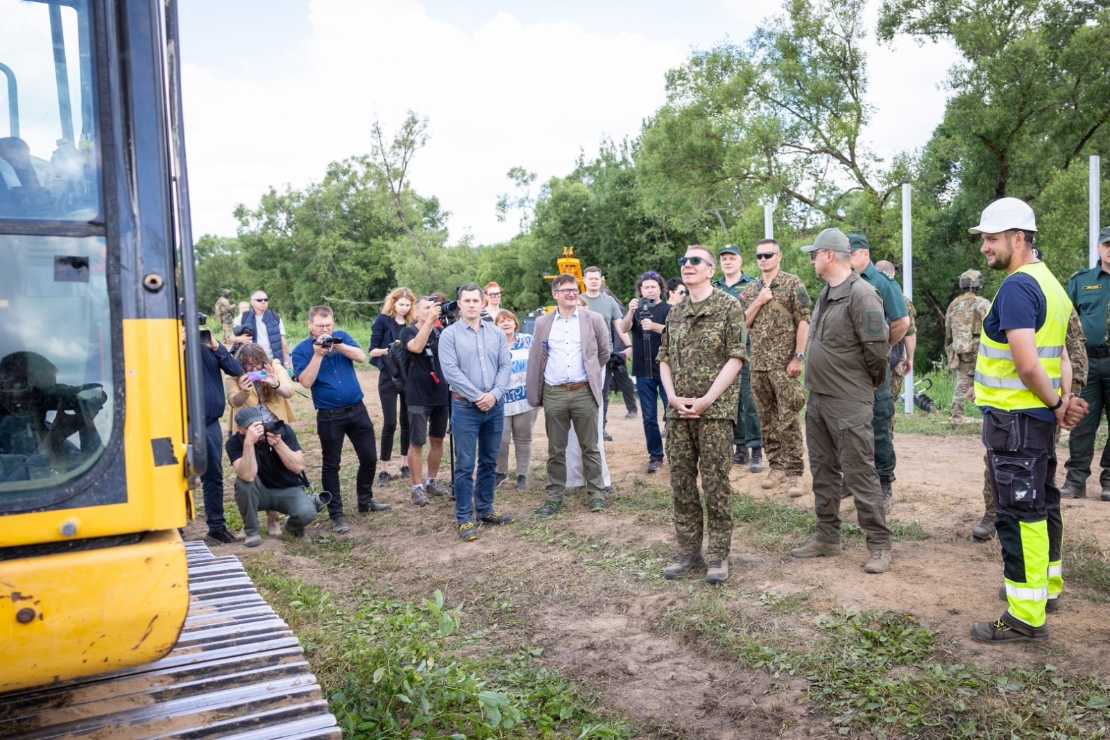 FOTO:  Valsts prezidents Edgars Rinkēvičs apmeklē Latvijas austrumu robežu 