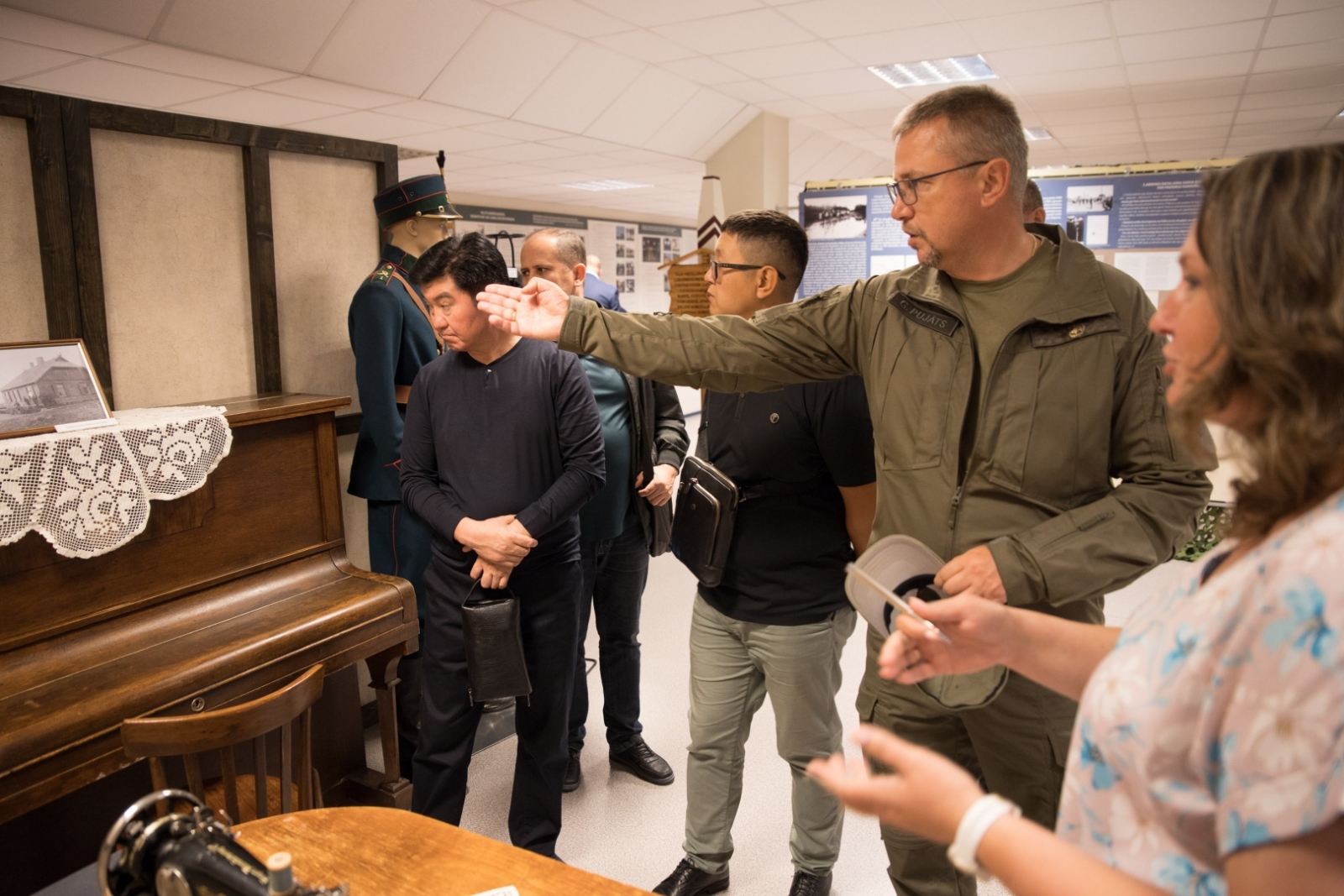 FOTO: Bomca delegācija apmeklē VRK