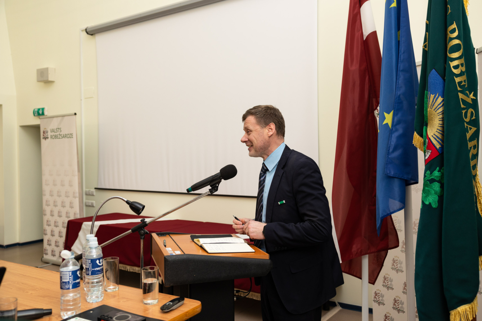 FOTO: Atskaites sanāksme