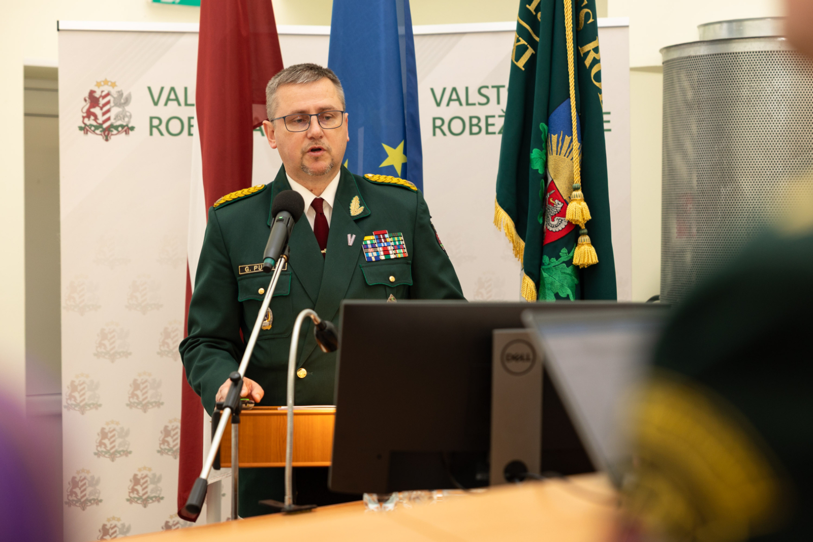 FOTO: Atskaites sanāksme