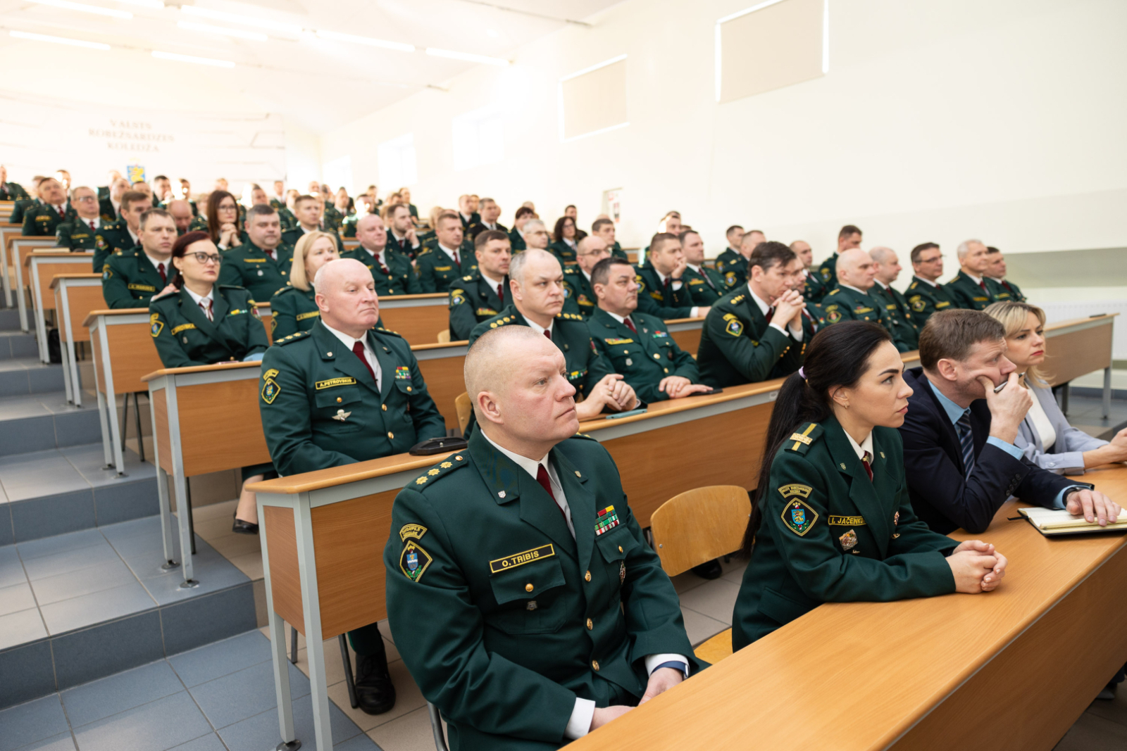 FOTO: Atskaites sanāksme