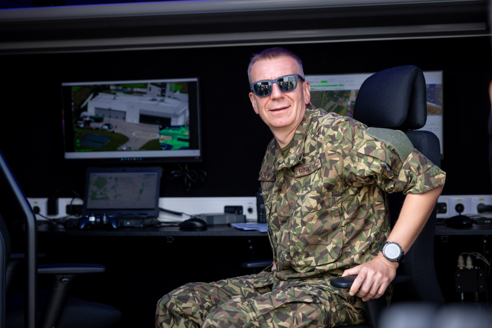 FOTO: VRS priekšnieks un Valsts prezidents apmeklē austrumu robežu