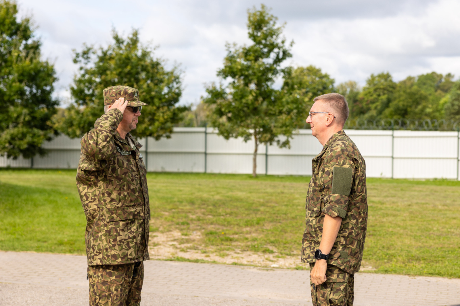 FOTO: VRS priekšnieks un Valsts prezidents apmeklē austrumu robežu