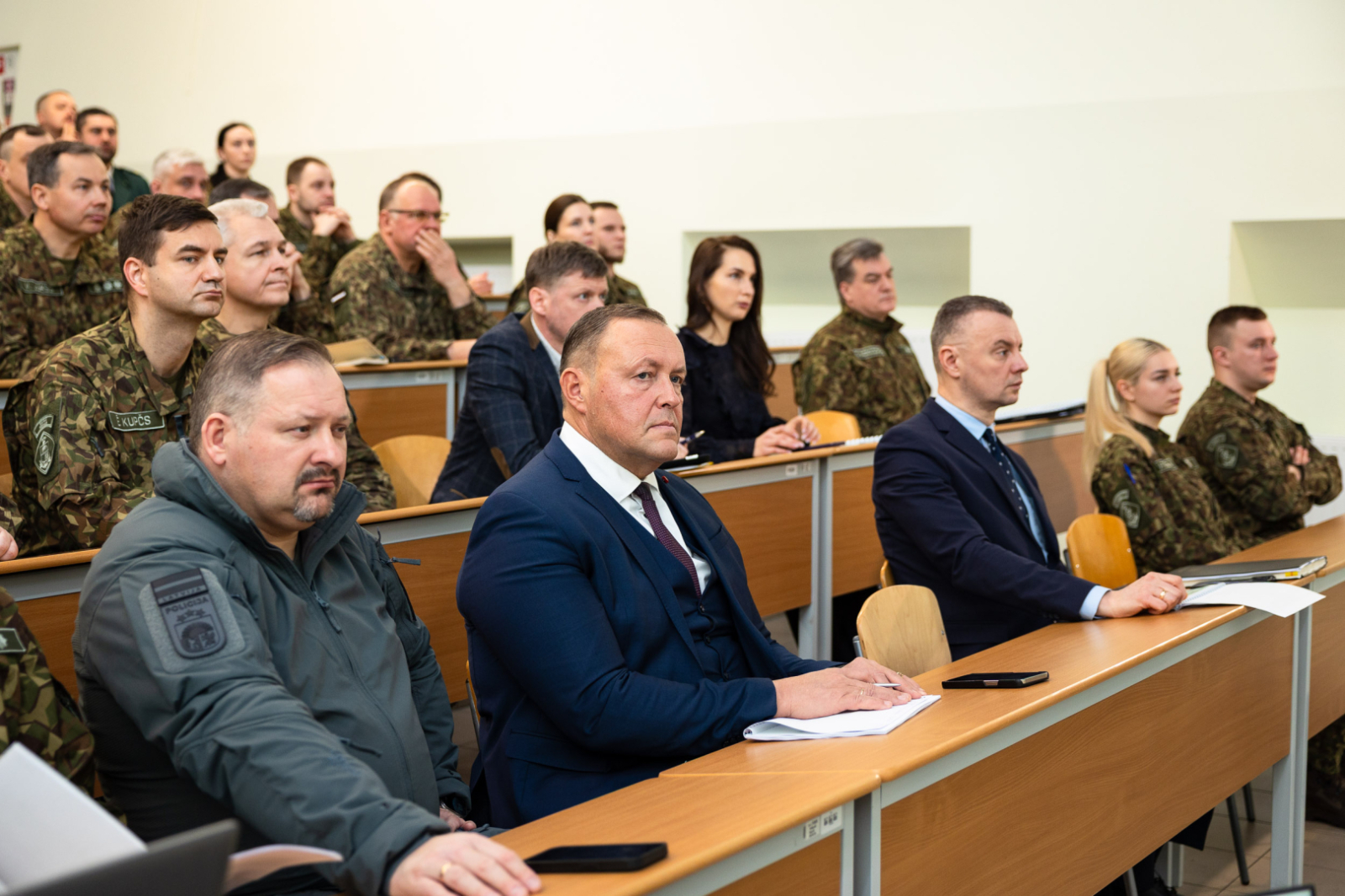 FOTO: Atskaites sanāksme