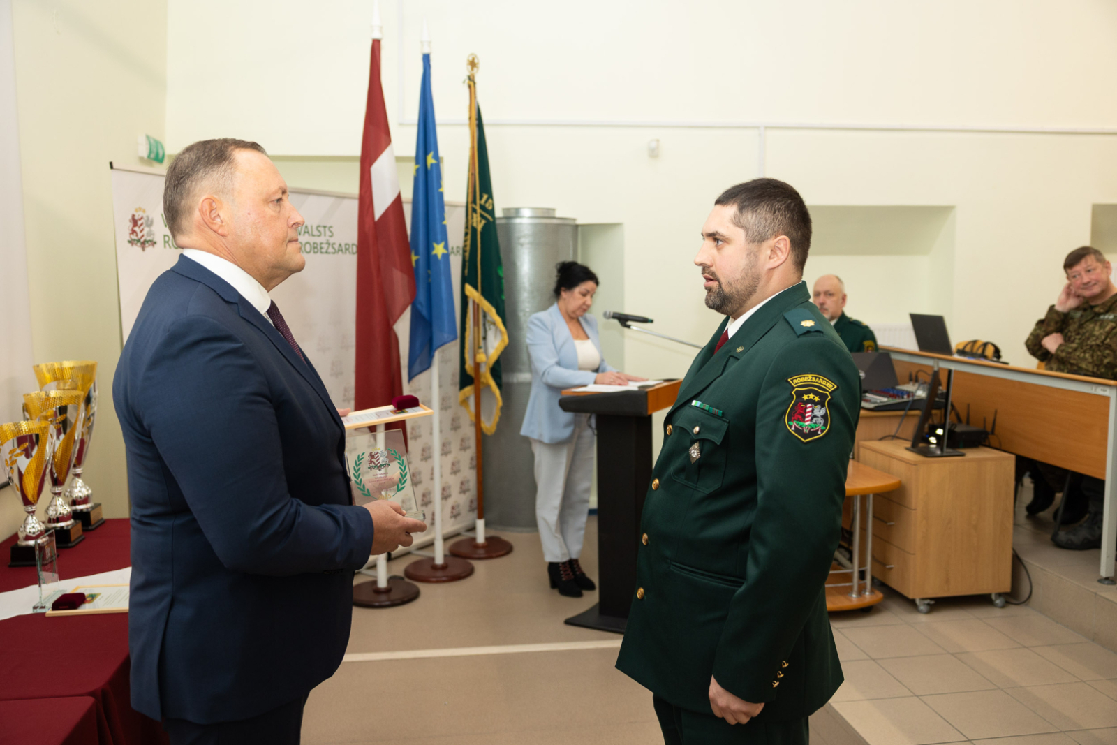 FOTO: Atskaites sanāksme