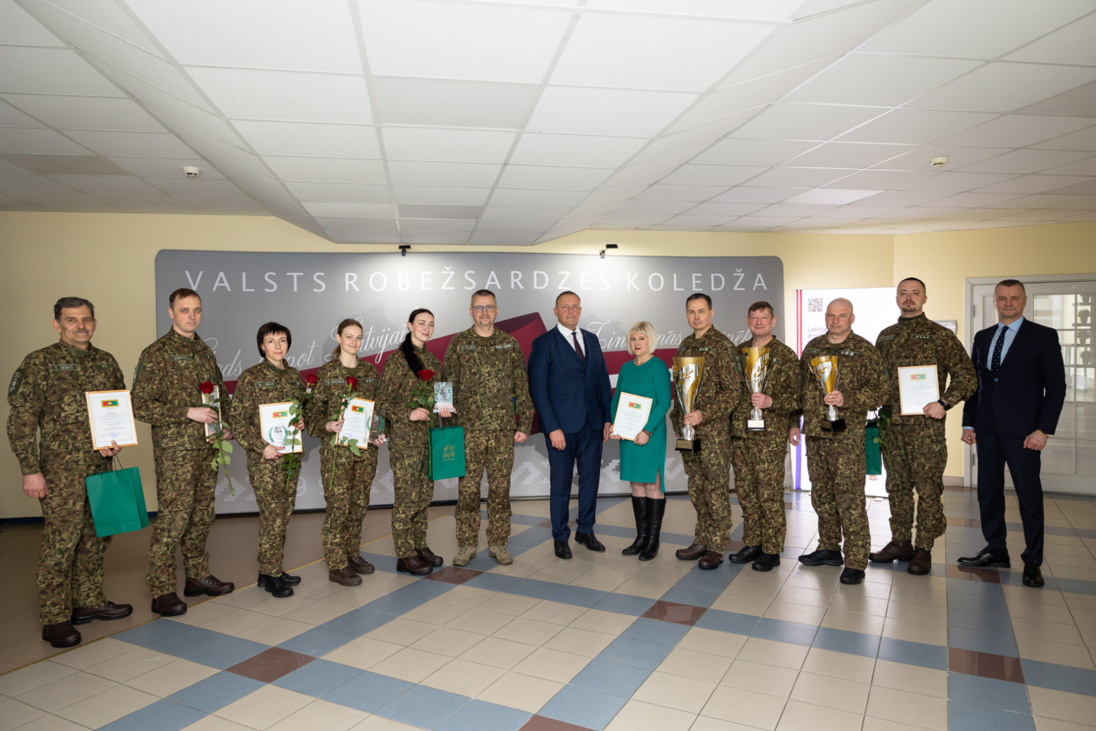 FOTO: Atskaites sanāksme