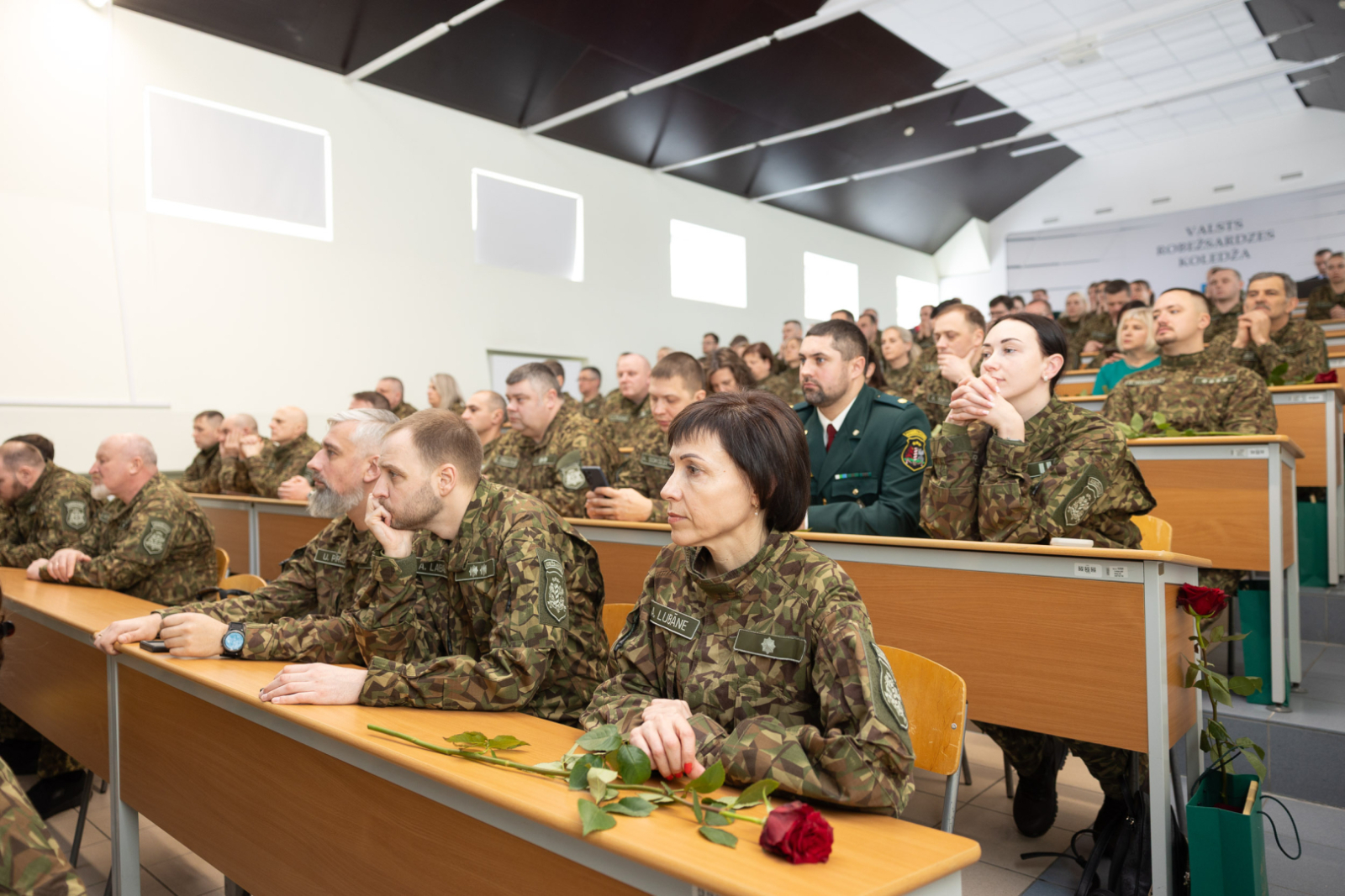 FOTO: Atskaites sanāksme