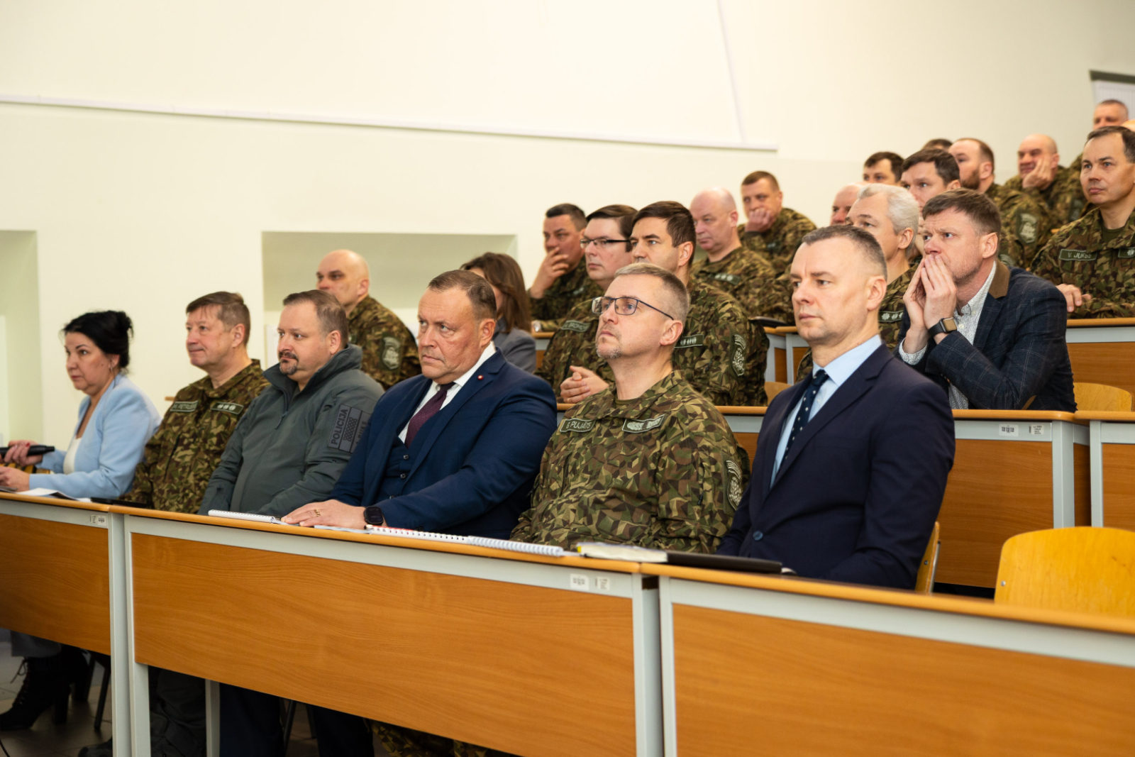 FOTO: Atskaites sanāksme