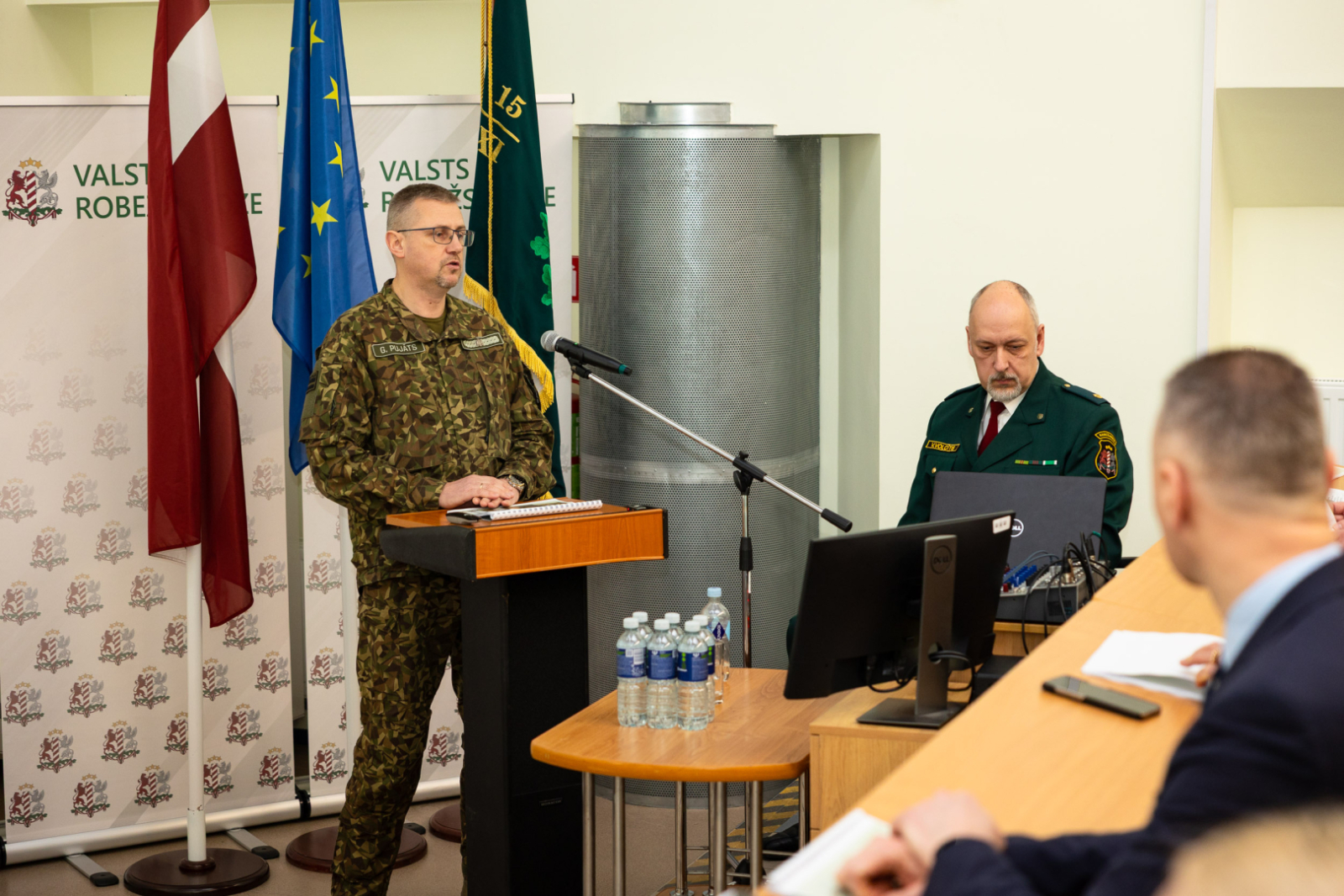 FOTO: Atskaites sanāksme