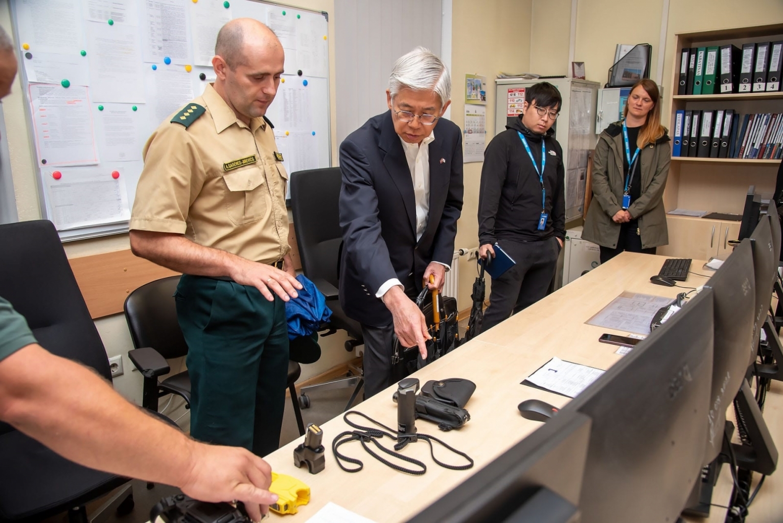 Robežsargi tiekas ar Japānas vēstniecības un ANO Bēgļu aģentūras Latvijā pārstāvjiem