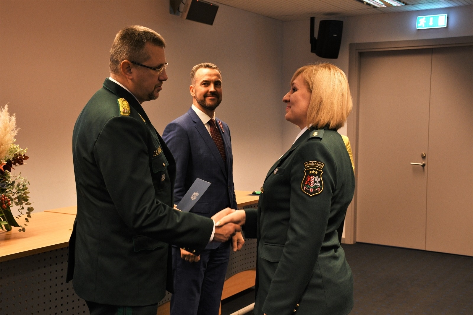 Robežsargi saņem Iekšlietu ministrijas apbalvojumus