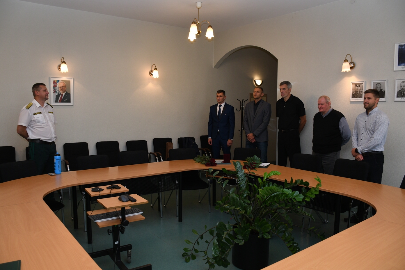 FOTO: VRS vadība pasniedz apbalvojumus olimpiešiem