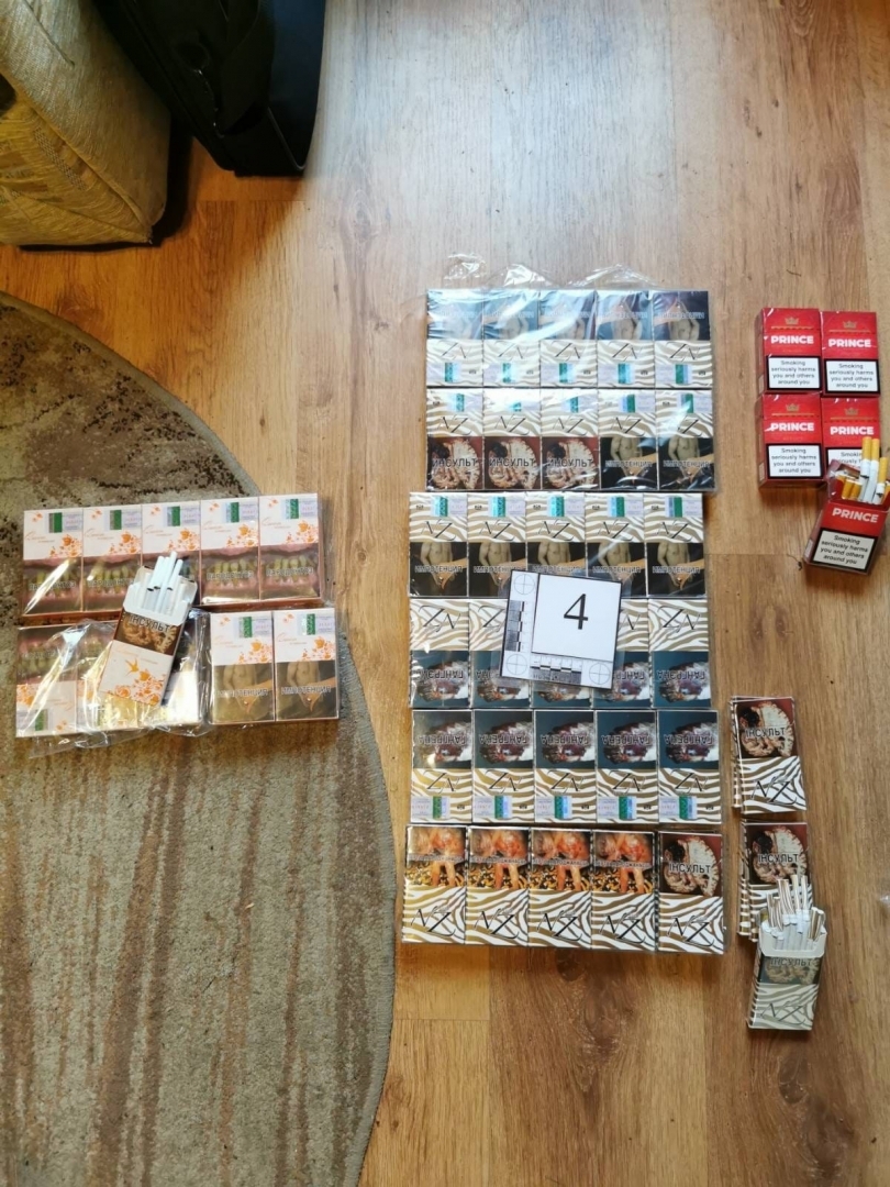 Robežsargi saistībā ar tabakas izstrādājumu nelikumīgu apriti aiztur divas personas