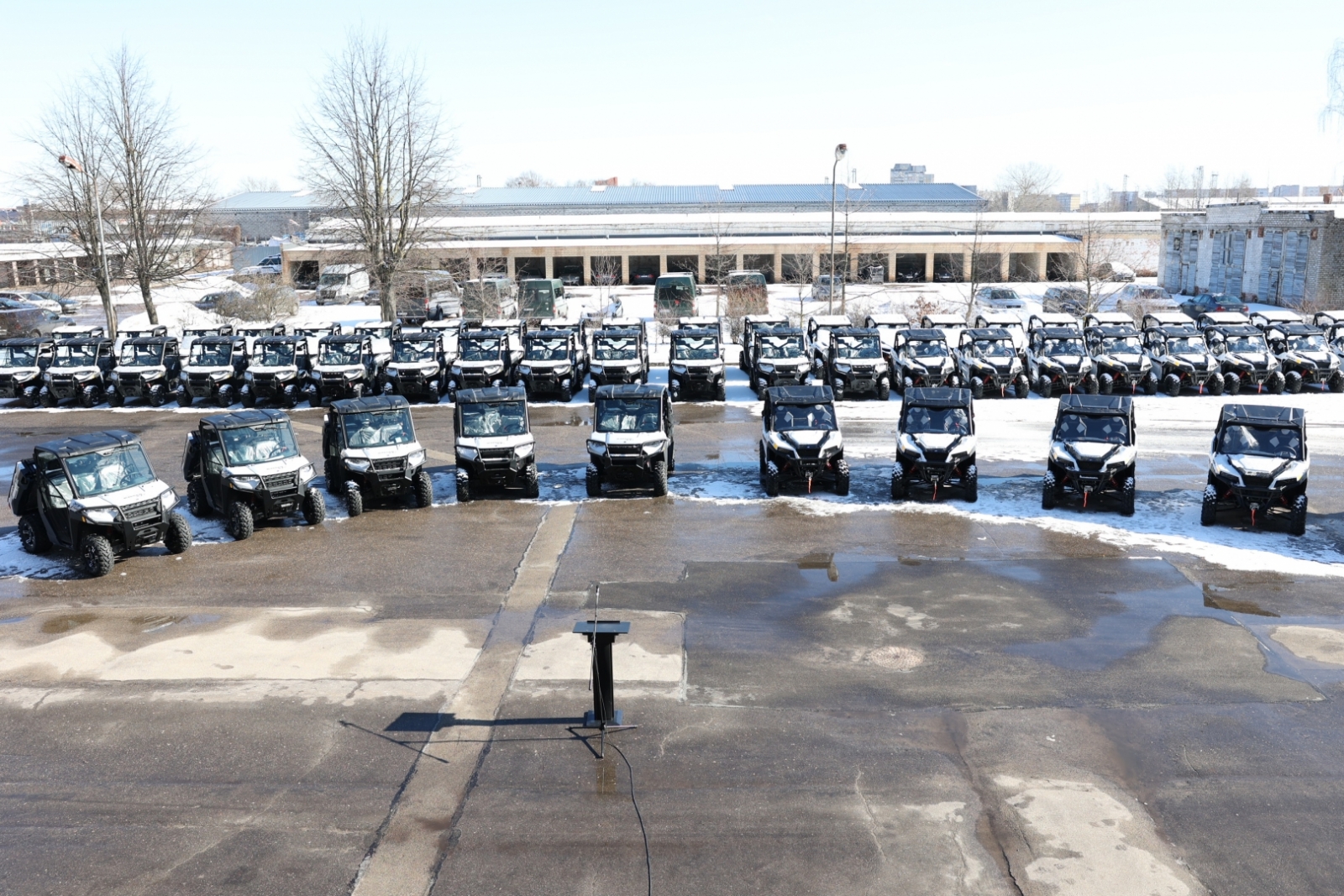 FOTO: Bagiju nodošanas pasākums