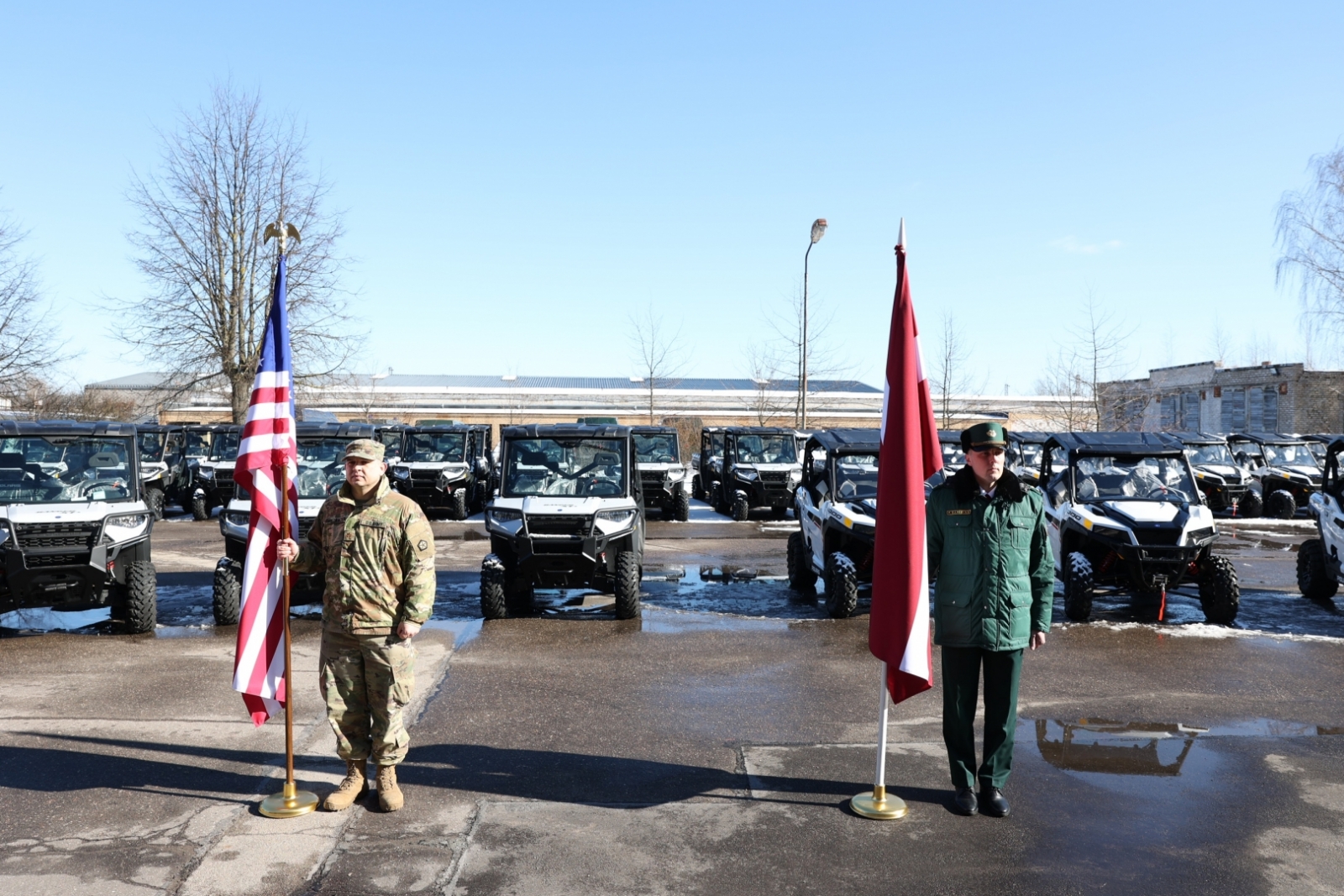 FOTO: Bagiju nodošanas pasākums