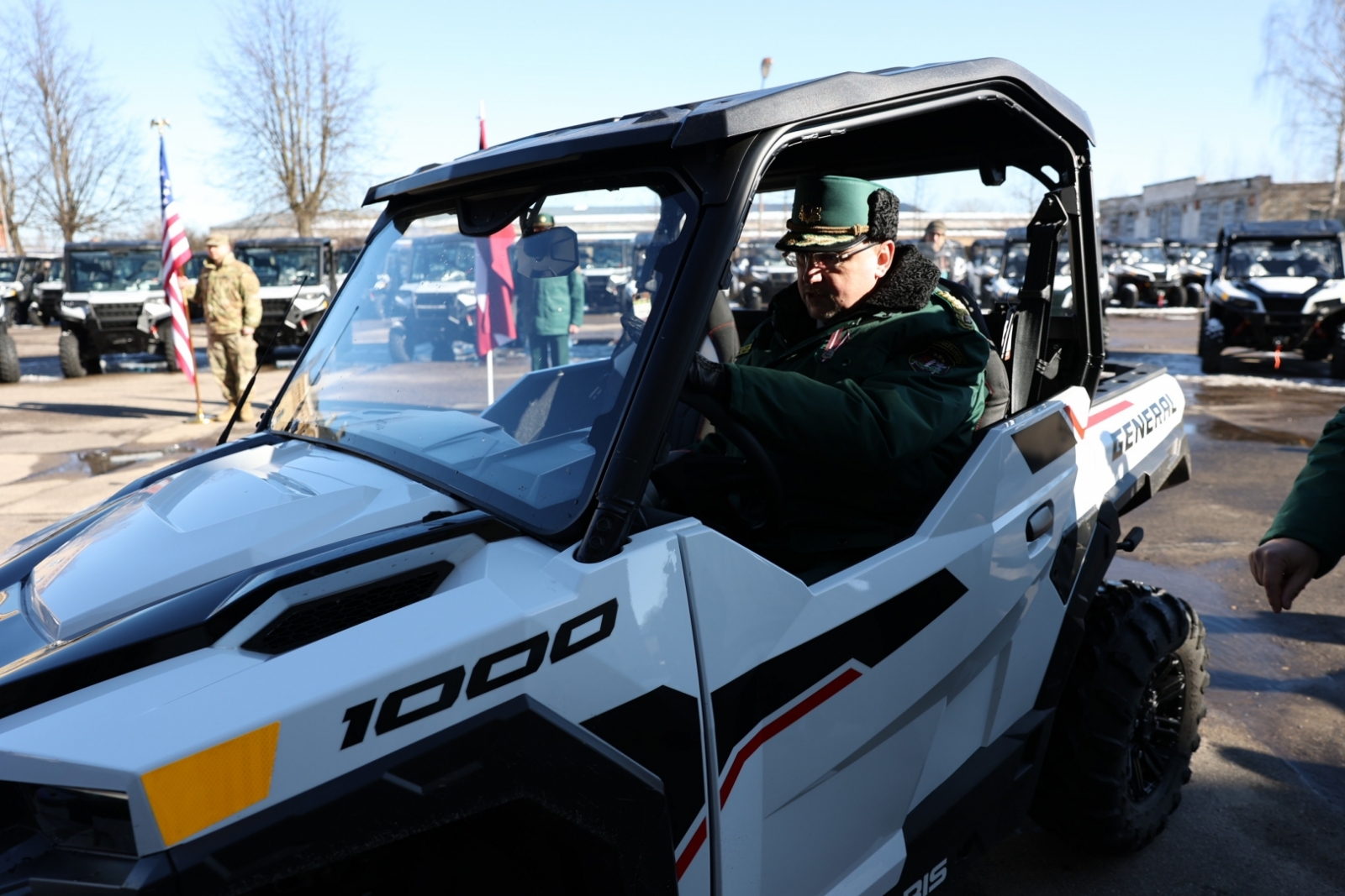 FOTO: Bagiju nodošanas pasākums