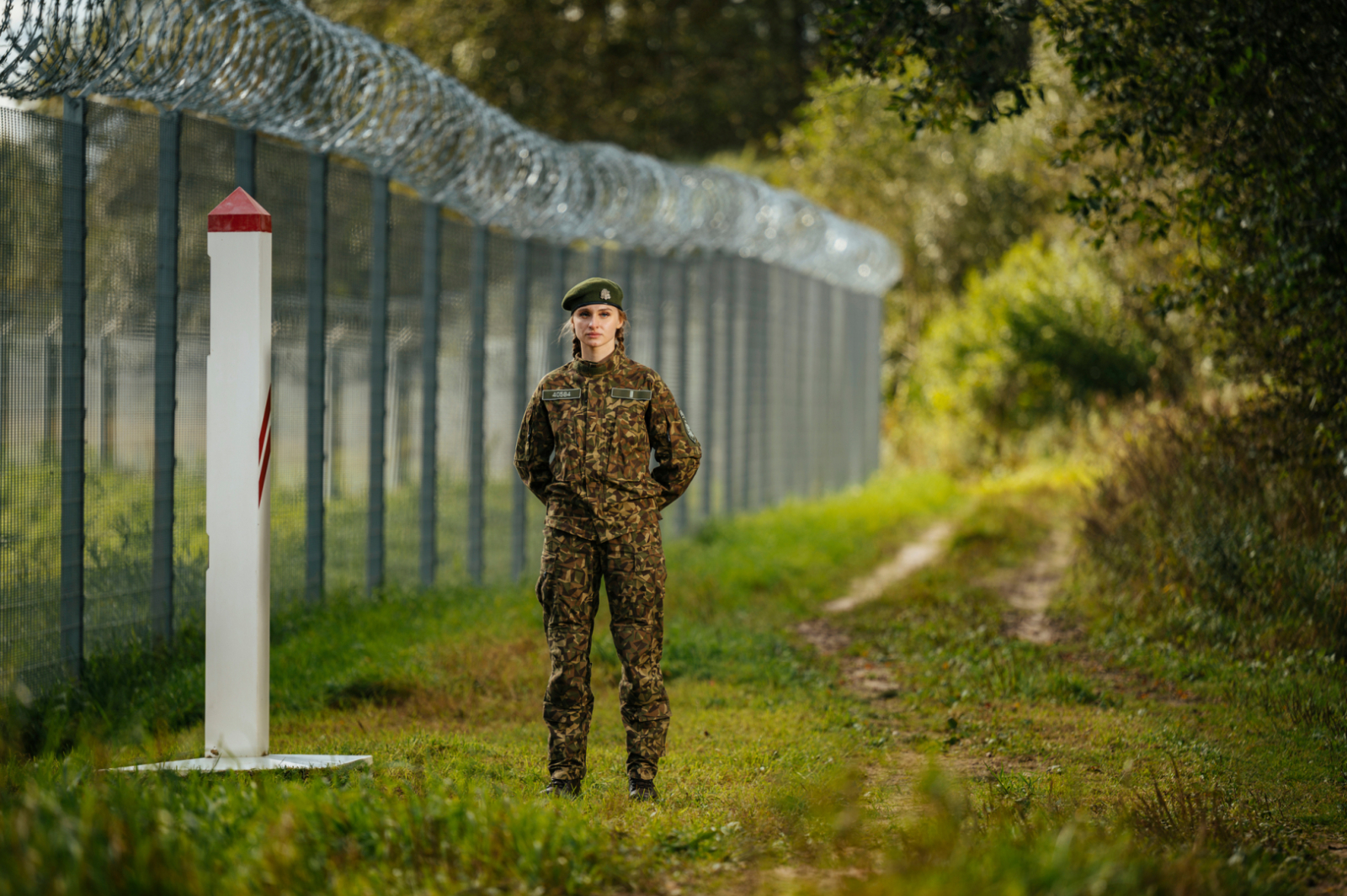 FOTO: Robežsargs jaunajā formas tērpā