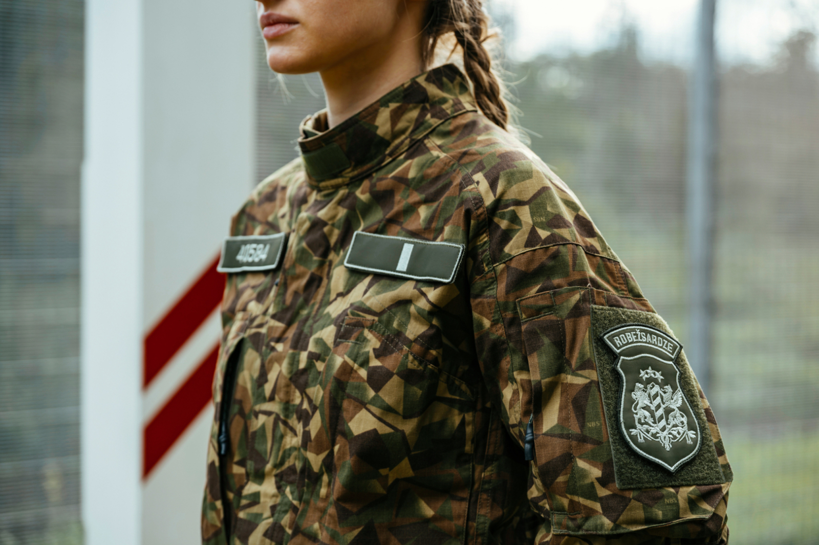 FOTO: Robežsargs jaunajā formas tērpā