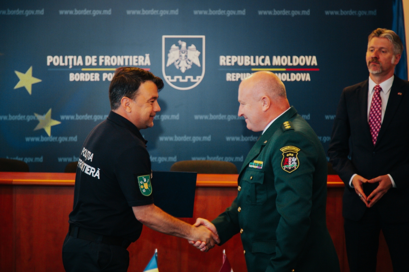 Valsts robežsardzes sakaru virsnieka aktivitātes Moldovas Republikā, Kišiņevā projekta Nr. VRS/IDF/2019/8 „Valsts robežsardzes sakaru virsnieku darbības turpināšana Gruzijā, Ukrainā, Moldovā un Baltkrievijā (2. posms)” ietvaros.