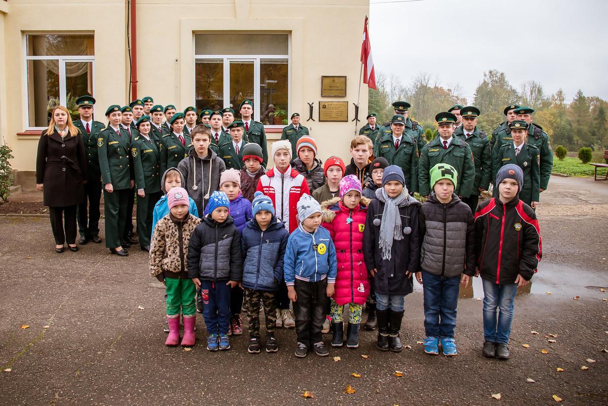 FOTO. Robežsargi piedalās Robežsardzes sagrāves piemiņas pasākumos