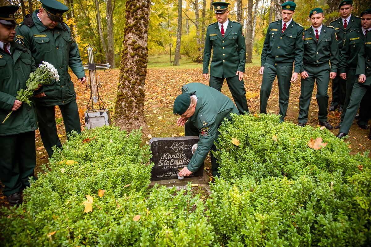 FOTO. Robežsargi piedalās Robežsardzes sagrāves piemiņas pasākumos