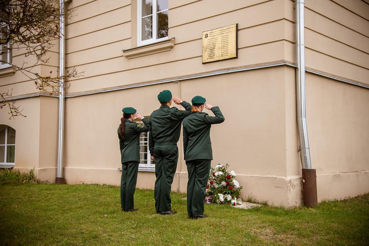 FOTO. Robežsargi piedalās Robežsardzes sagrāves piemiņas pasākumos
