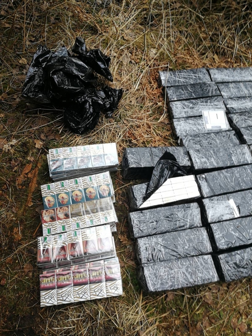 FOTO: Kontrabandas cigaretes