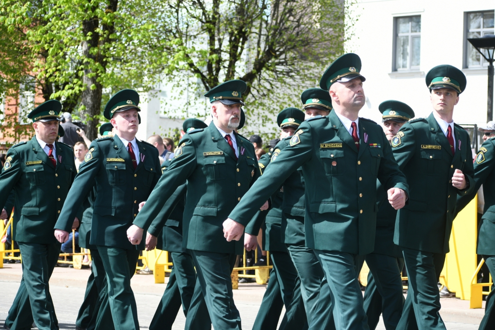 FOTO: Robežsargi piedalās 4. maija svinībās Rēzeknē