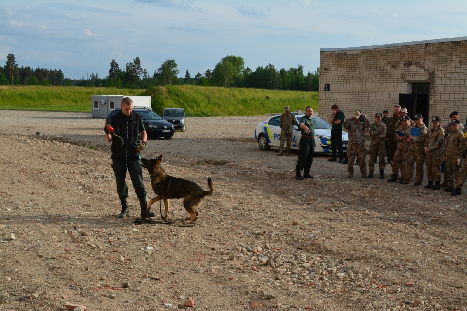 Informatīvais pasākums Valsts aizsardzības mācības vasaras nometnē Skrundā