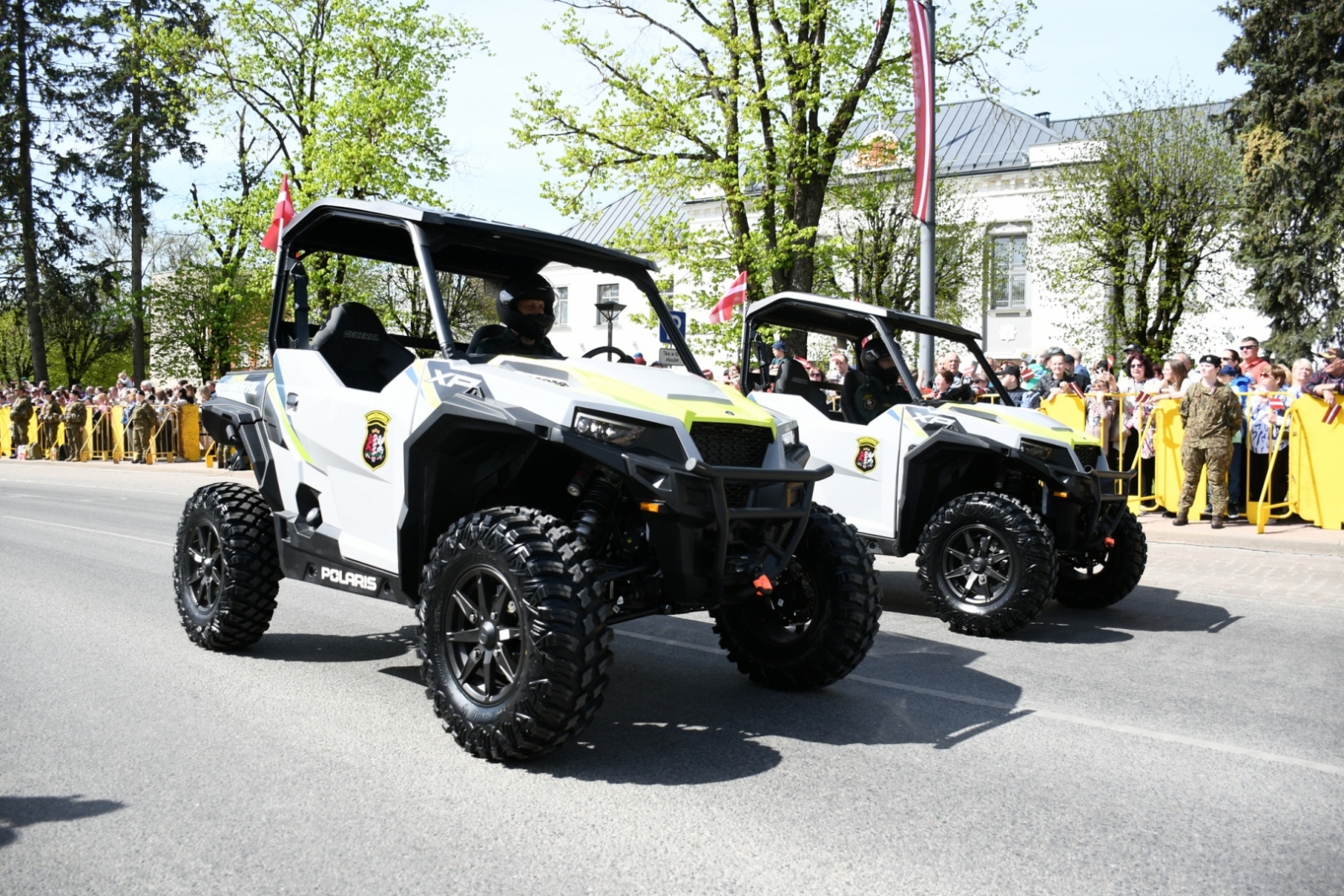 FOTO: Robežsargi piedalās 4. maija svinībās Rēzeknē