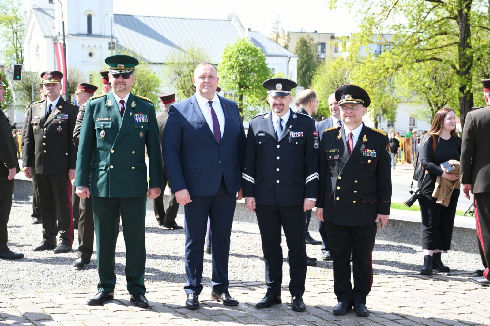 FOTO: Robežsargi piedalās 4. maija svinībās Rēzeknē
