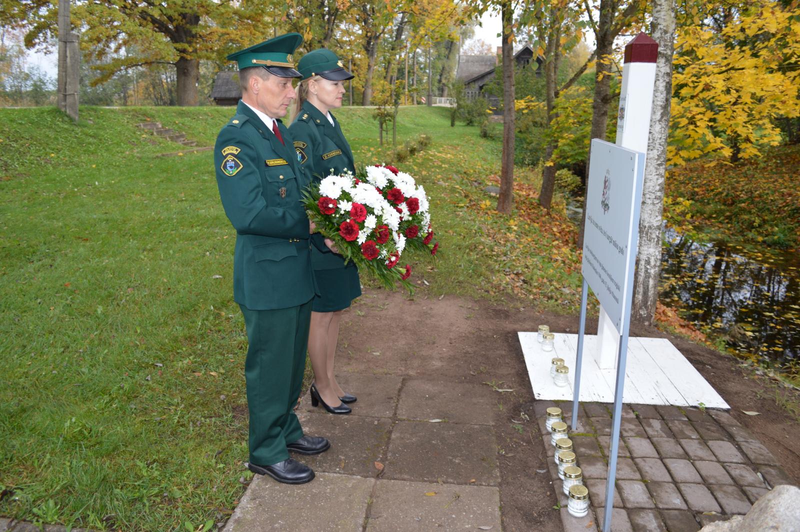 FOTO. Robežsargi piedalās Robežsardzes sagrāves piemiņas pasākumos