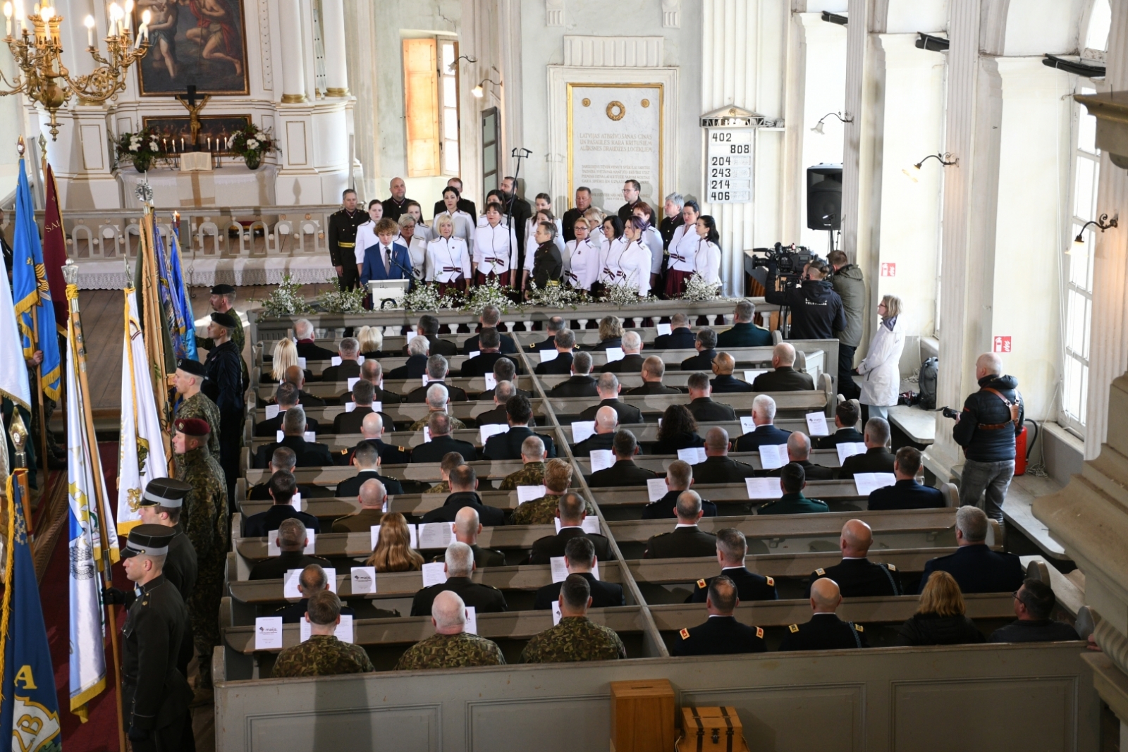 Robežsargi piedalās 4. maija svinībās Alūksnē