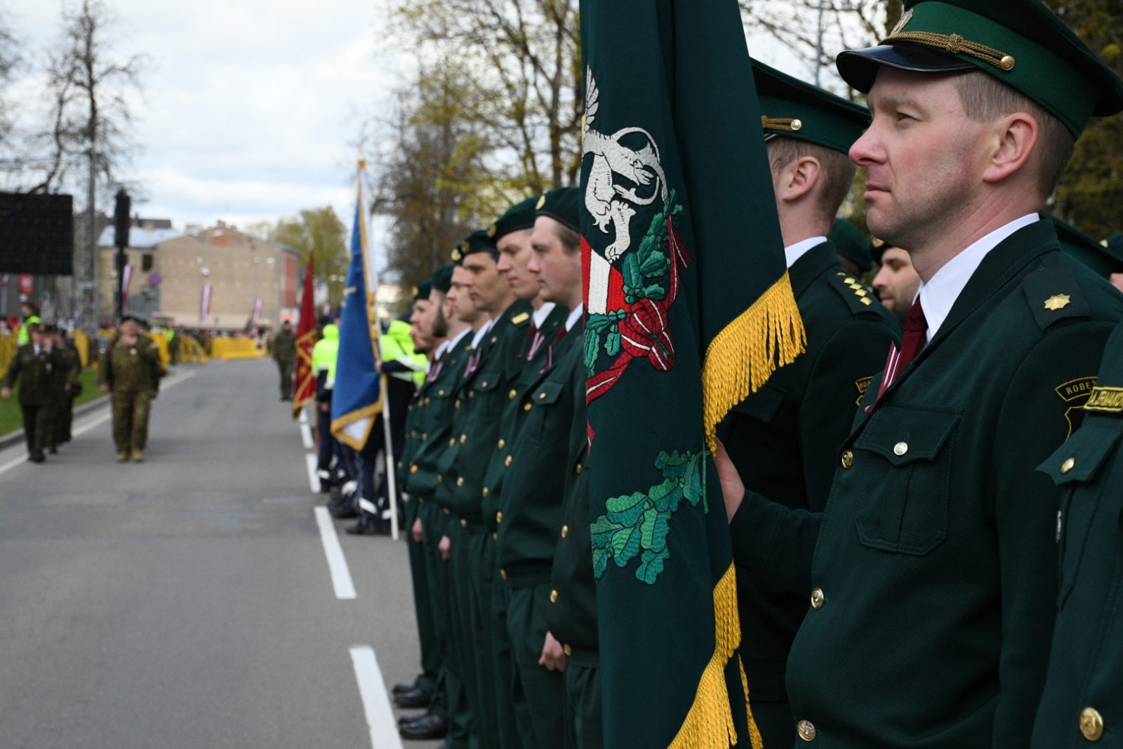 Robežsargi piedalās 4. maija svinībās Alūksnē