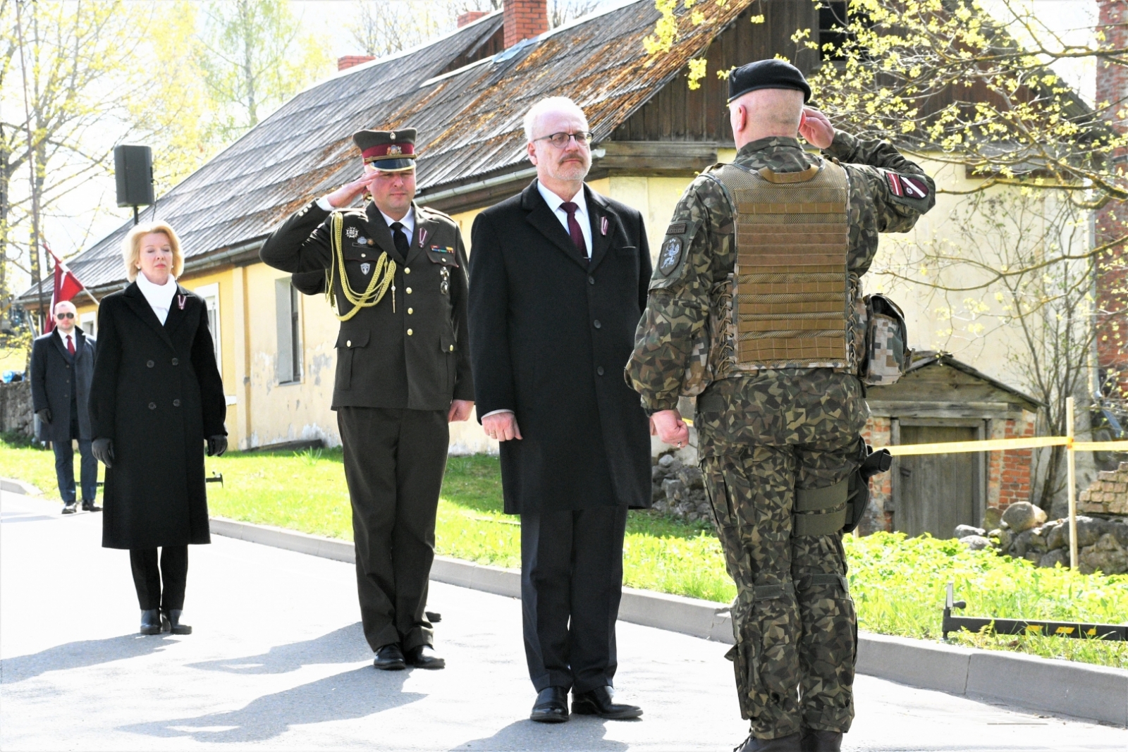 Robežsargi piedalās 4. maija svinībās Alūksnē